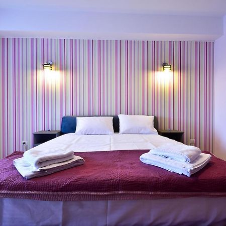 Sunny Luxury Apartment 2 Mamaia Exterior photo